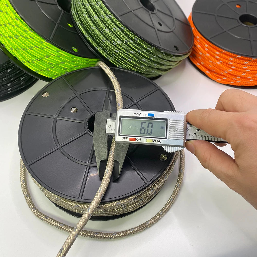 Paracord Reflectante 30M x 6mm para Camping y Supervivencia - Cuerda de Paracaídas Resistente para Tienda y Tendedero