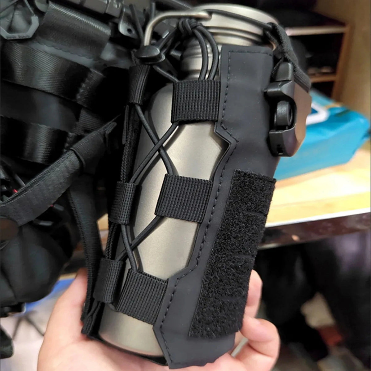 Bolsa Táctica Molle para Botella de Agua – Funda Porta Botellas para Camping y Caza