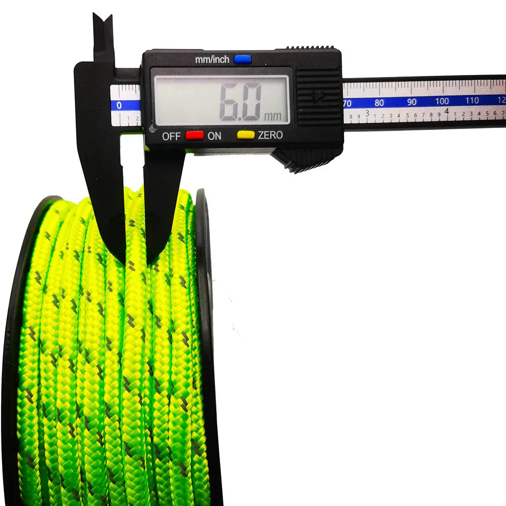 Paracord Reflectante 30M x 6mm para Camping y Supervivencia al Aire Libre